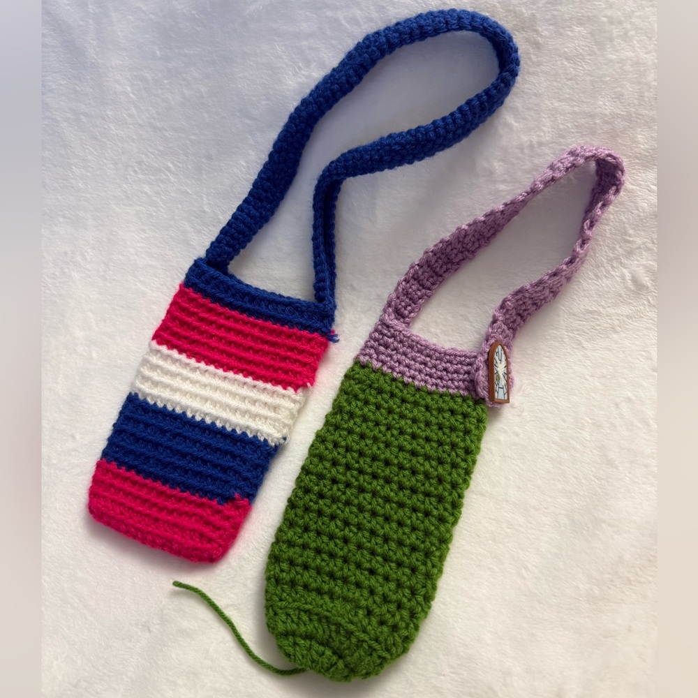 Crochet plastic water bottle holder
